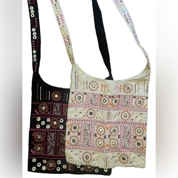 GAP Handbags - Boho Hippie VTG GAP Floral, Beads & Buttons Accents Crossbody Bag Purse Canvas